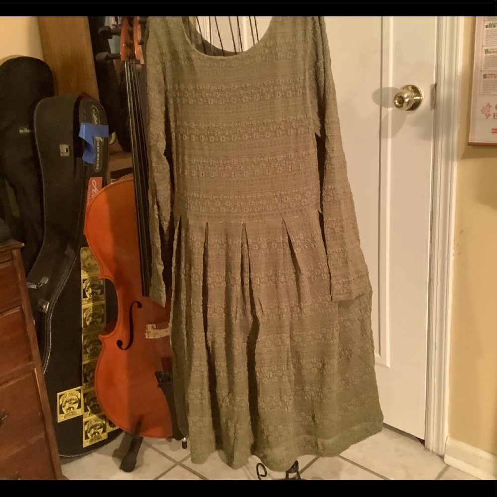 Sahalie Casual Lace Dress in Olive Size L